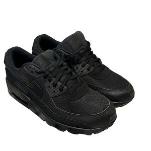 Nike Men's All-Black Sneakers